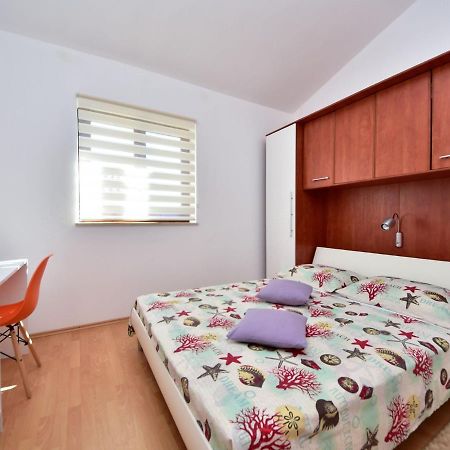 Cozy Holiday Home In Krusevo With Garden ภายนอก รูปภาพ