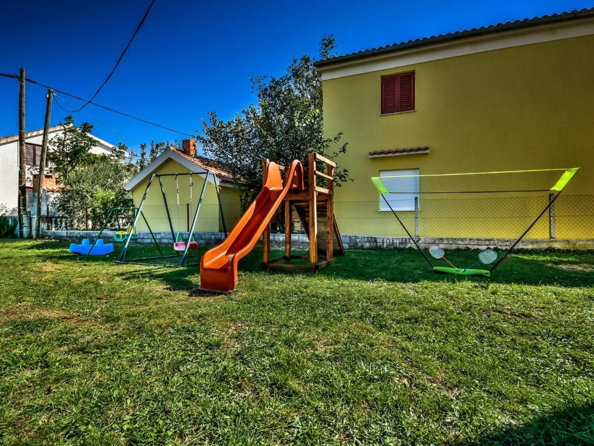 Cozy Holiday Home In Krusevo With Garden ภายนอก รูปภาพ