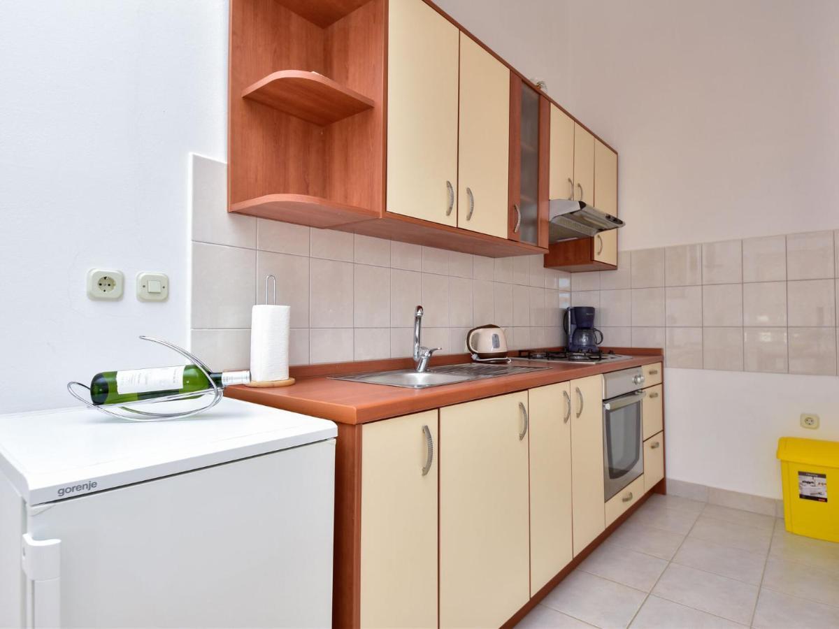 Cozy Holiday Home In Krusevo With Garden ภายนอก รูปภาพ