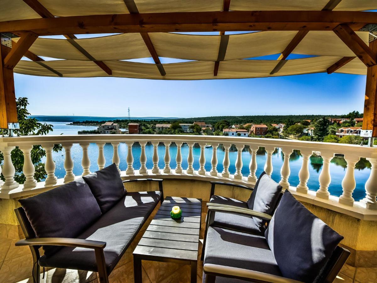 Cozy Holiday Home In Krusevo With Garden ภายนอก รูปภาพ
